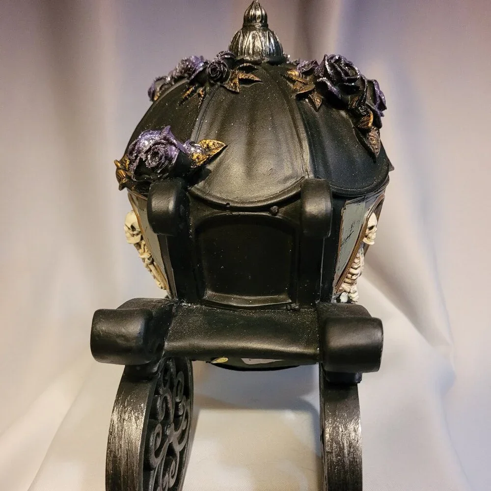 Christian Siriano lights and sounds Black Carriage
